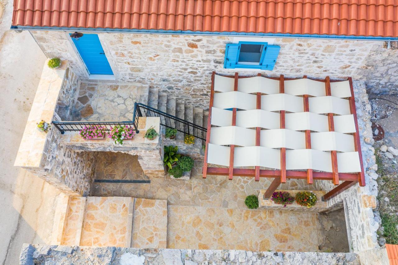 Holiday Home Lipa Nasa Neviđane المظهر الخارجي الصورة