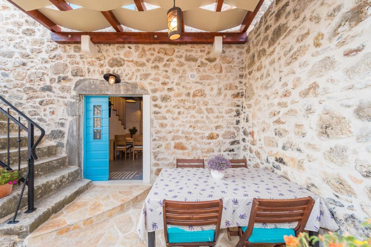 Holiday Home Lipa Nasa Neviđane المظهر الخارجي الصورة